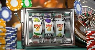 qqpalace login platform interface showing slot games and live dealer tables
